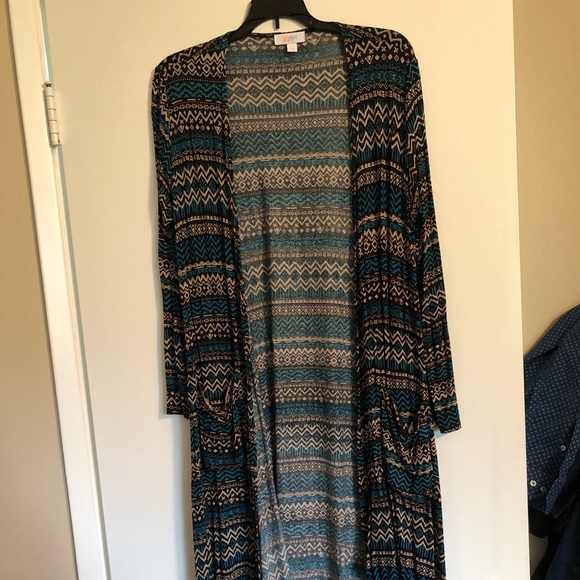 LuLaRoe Sweaters - Lularoe Sarah